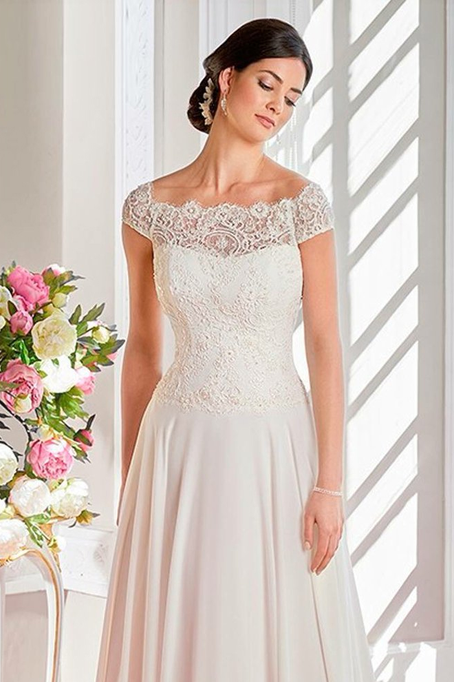 Antonia wedding dress by Margarett Bridal from Belladonna Bridal in Galway the experts for bridalwear and bridal accessories