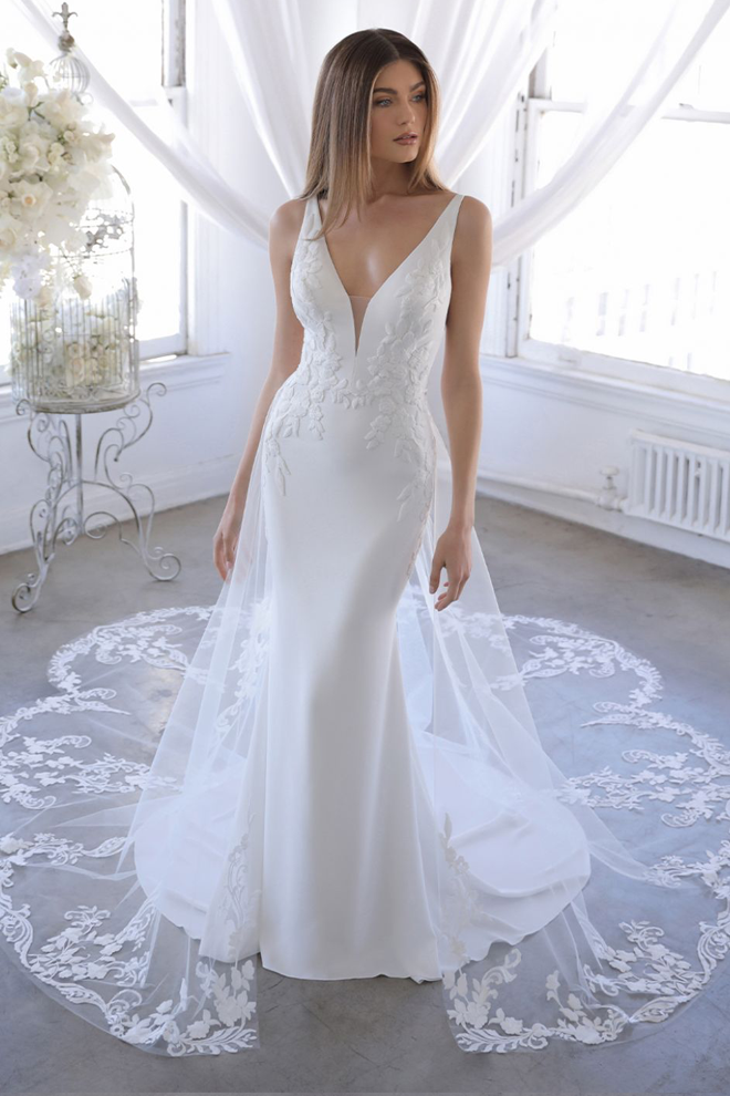 Ozalea wedding dress by Enzoani from Belladonna Bridal in Galway the experts for bridalwear and bridal accessories